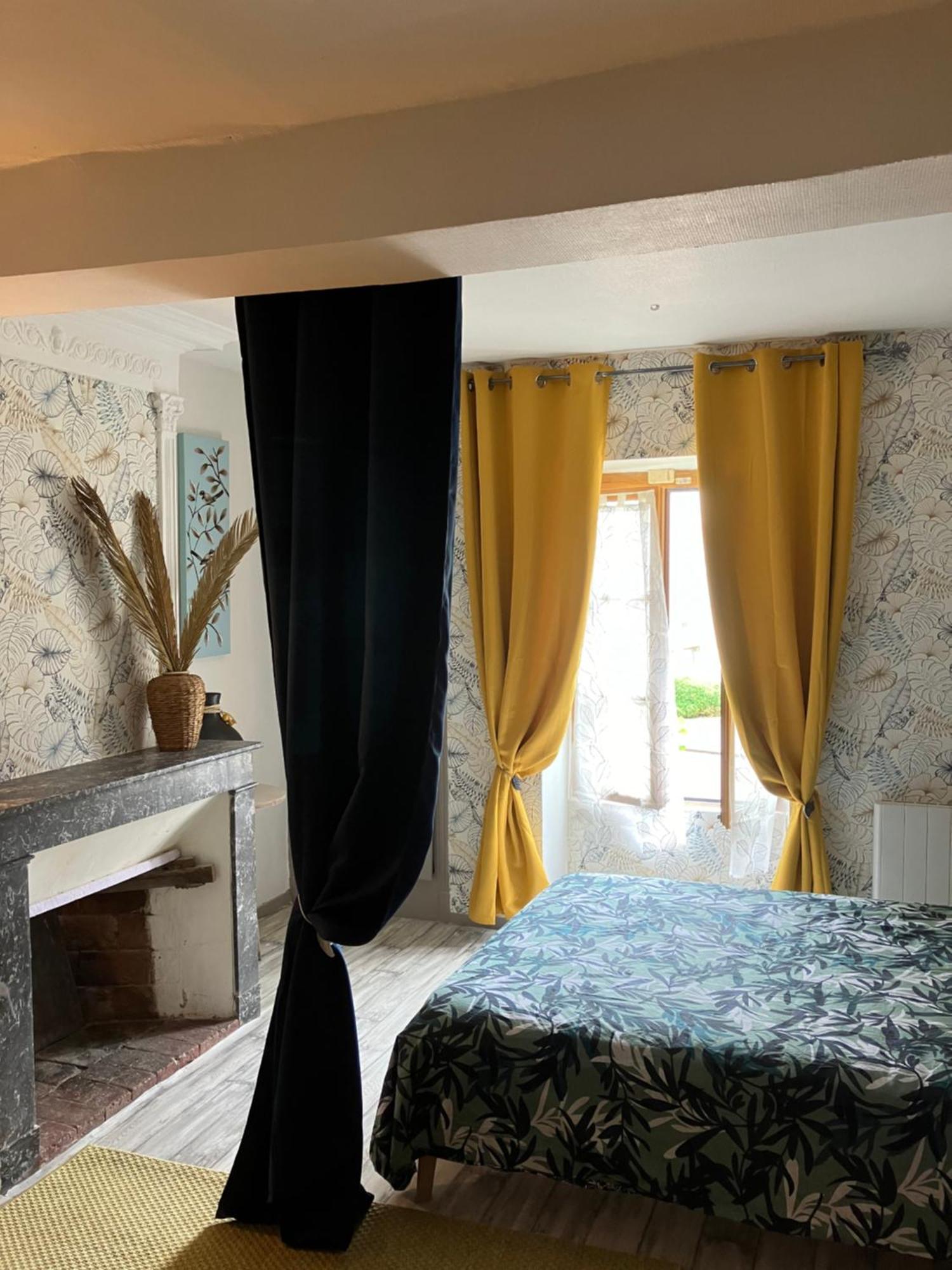 Charmante Maison En Pierres Precy-le-Sec Экстерьер фото