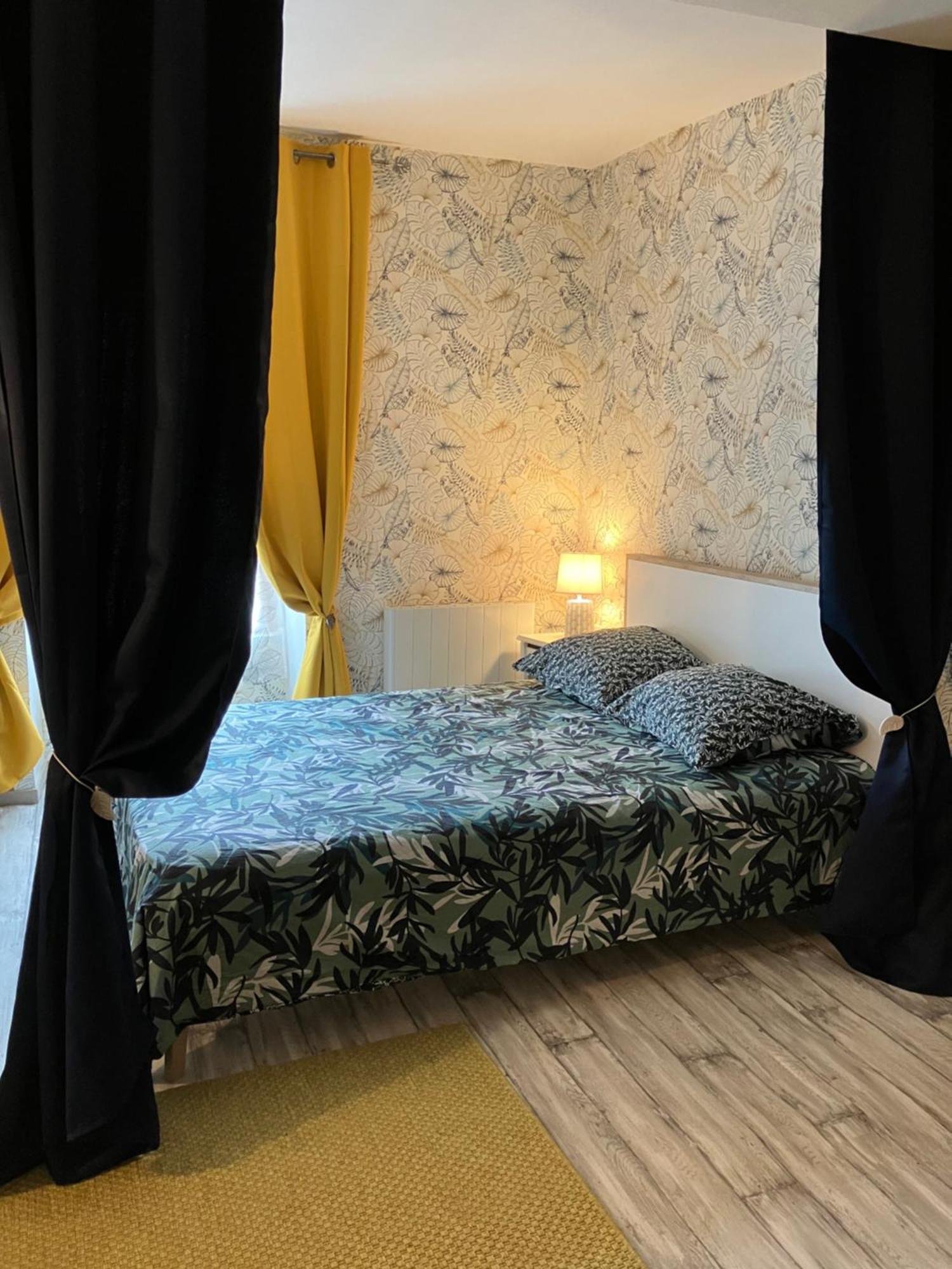 Charmante Maison En Pierres Precy-le-Sec Экстерьер фото