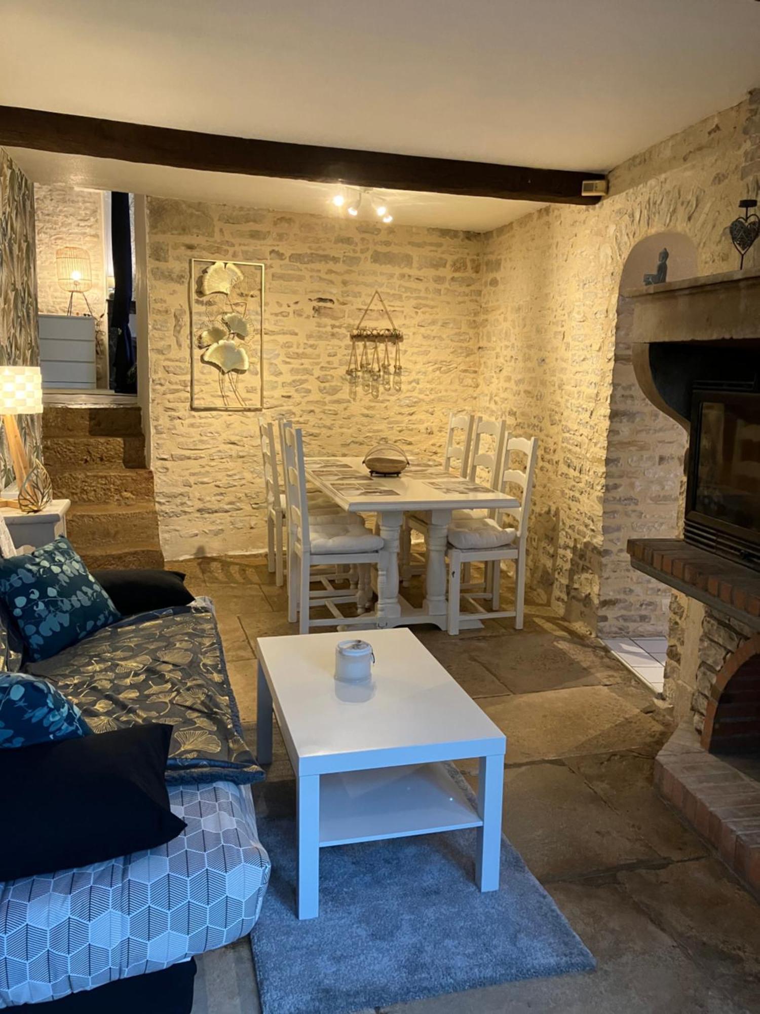 Charmante Maison En Pierres Precy-le-Sec Экстерьер фото