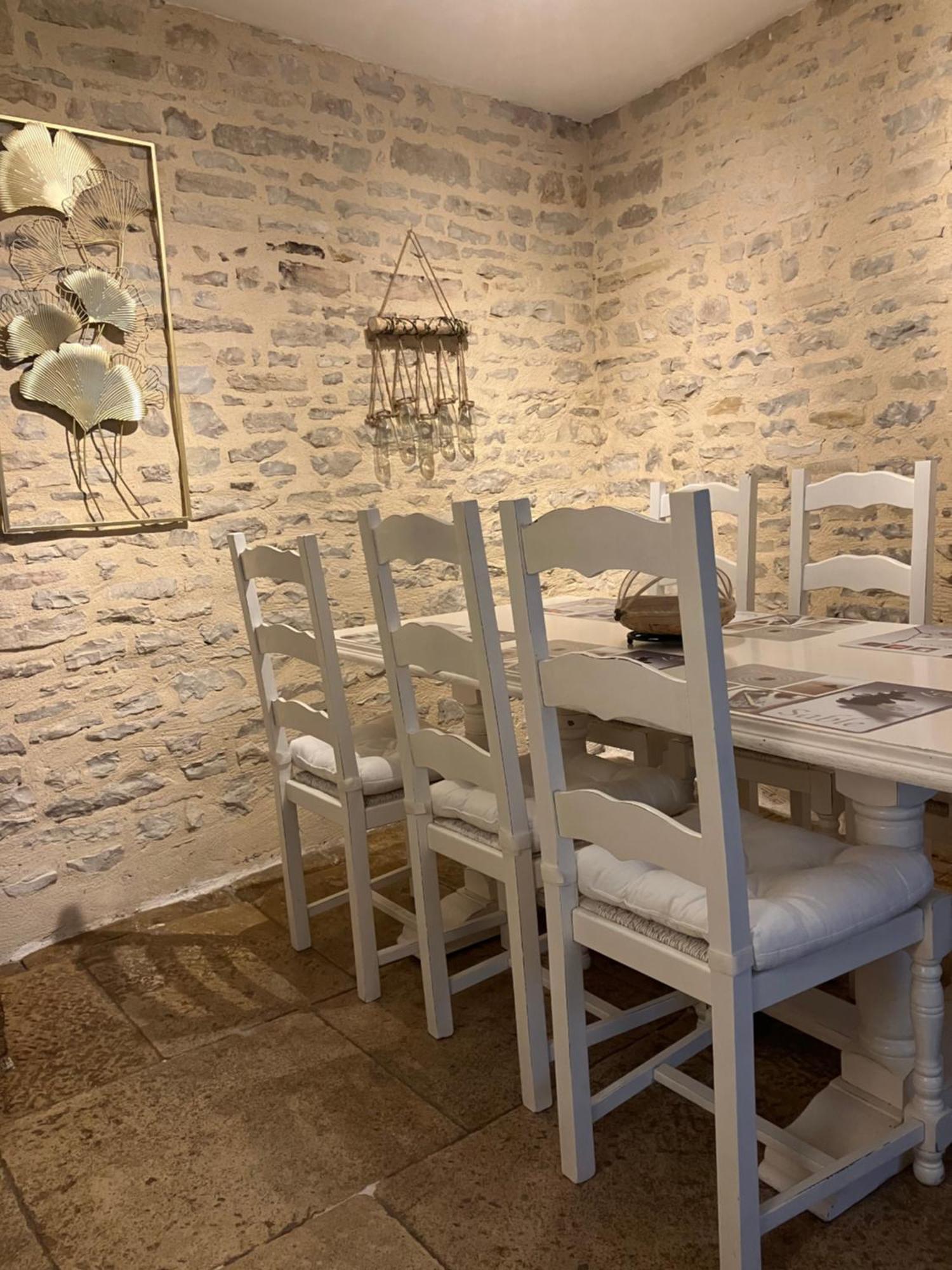 Charmante Maison En Pierres Precy-le-Sec Экстерьер фото